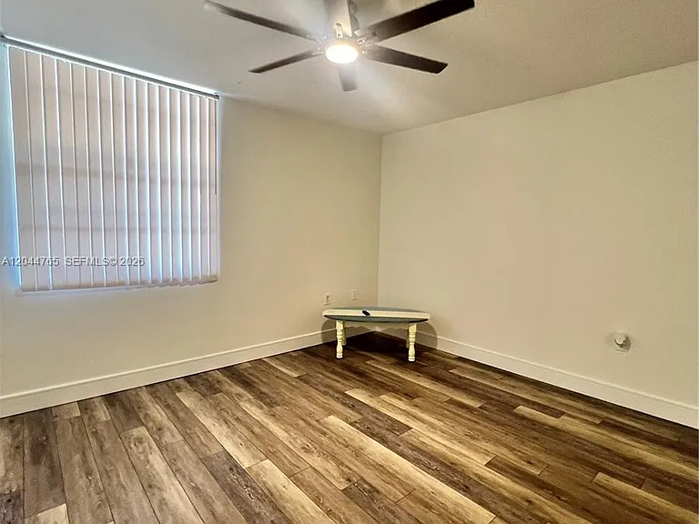 1705 Whitehall Dr #403 — Photo 32
