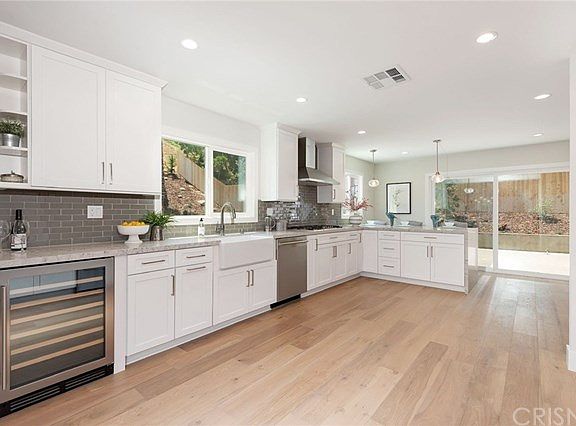5th image of 22346 De Kalb Dr
