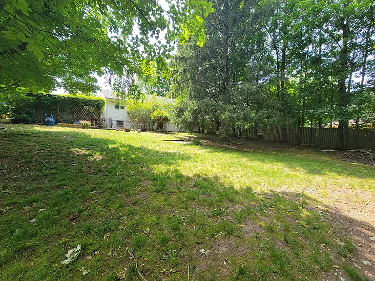 33 N Maple Ave #1 — Photo 20