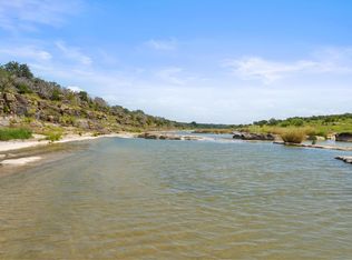 960 Gipson Road, Johnson City, TX 78636