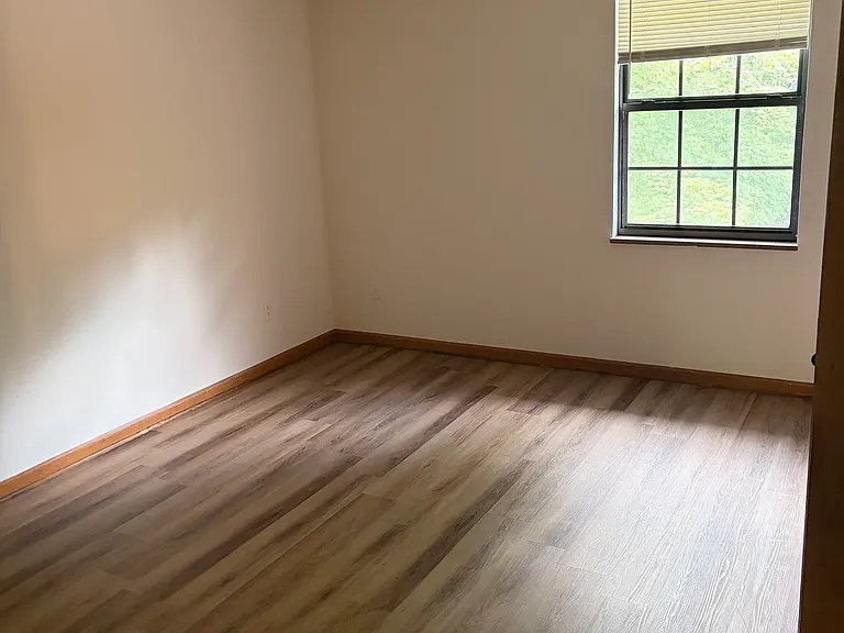 810 Highland Dr #1204 — Photo 3