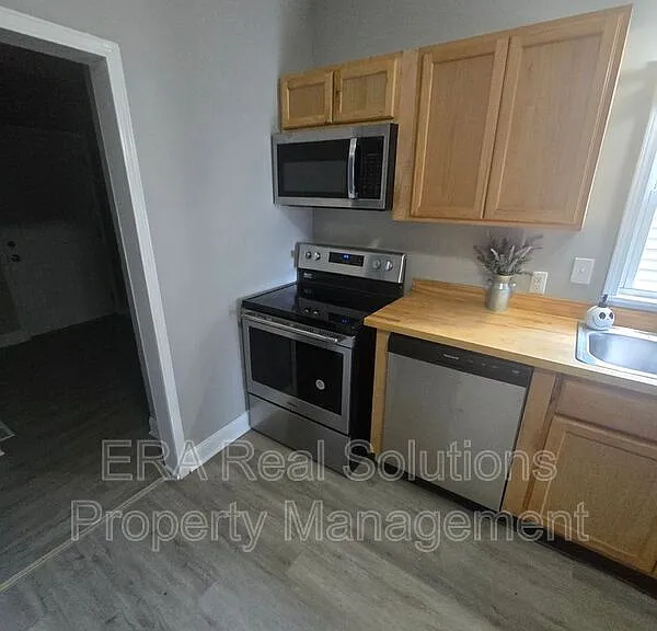 2368 S 5th St — Photo 7