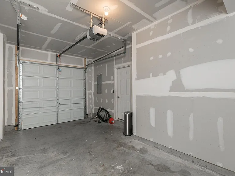 227 Schramm Loop — Photo 45