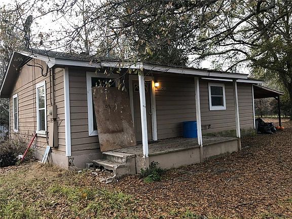 2nd image of 1421 Hilltop St