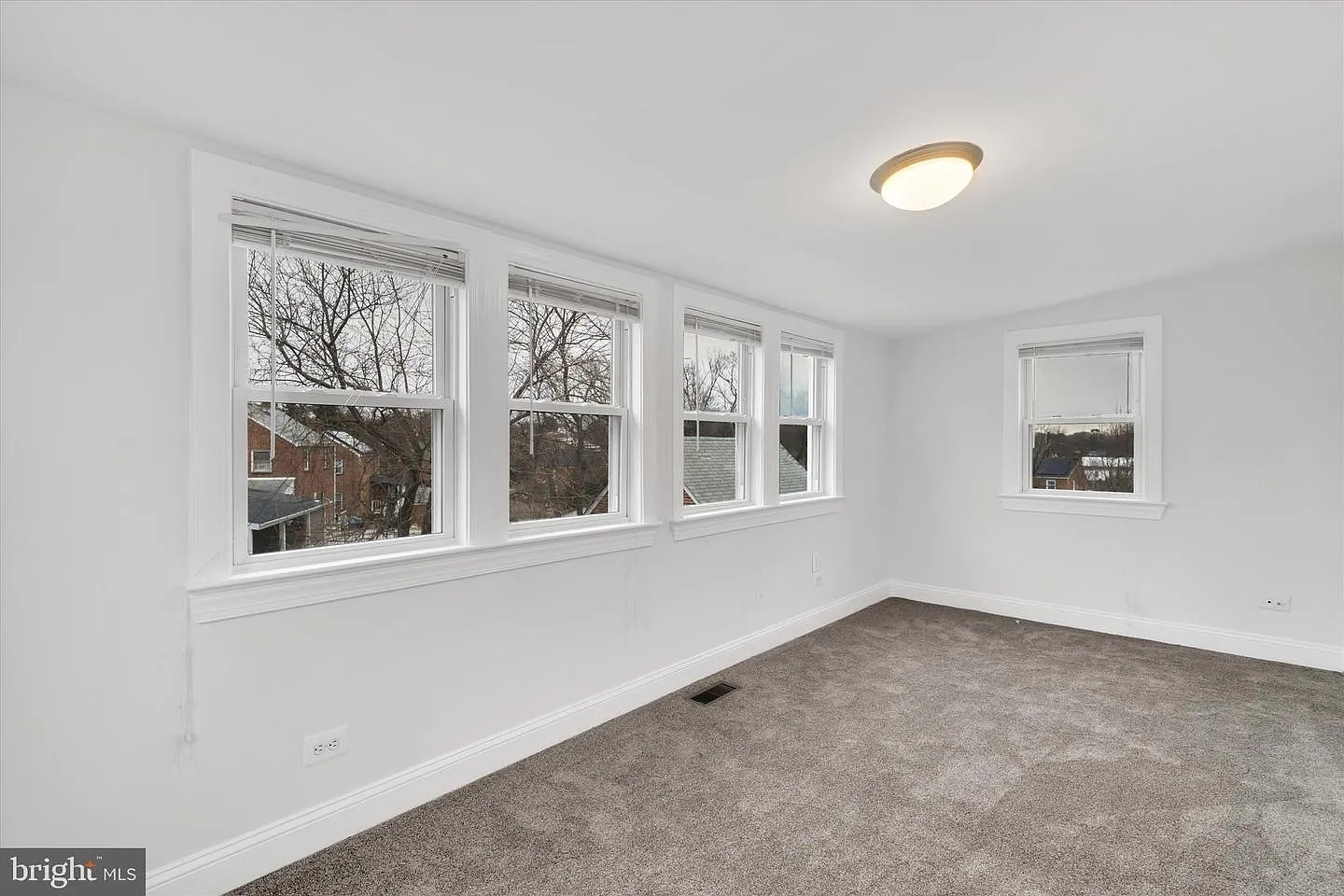 1002 Chillum Road - 1 — Photo 2