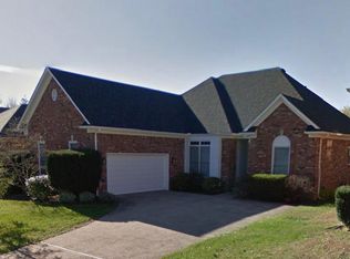 10116 Ivybridge Cir, Louisville, KY 40241