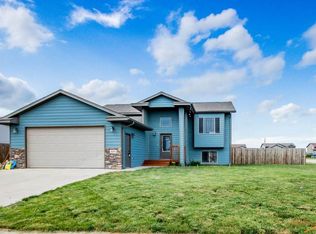 480 Sovereignty Ln, Box Elder, SD 57719
