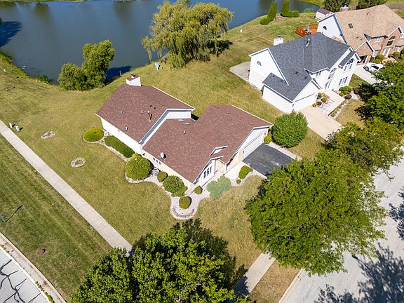 4th image of 20584 Bluestem Pkwy