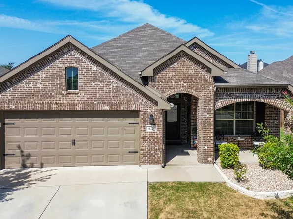 917 Cloudlock Dr, Saginaw, TX 76179