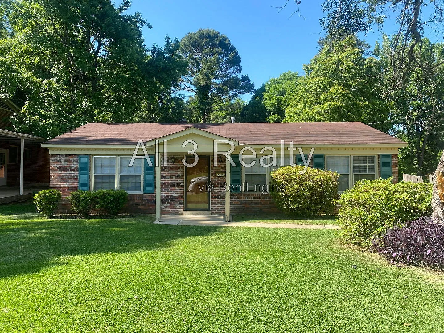 3 bed, 2.0 bath, 1263 sqft, $1,235 — Photo 1