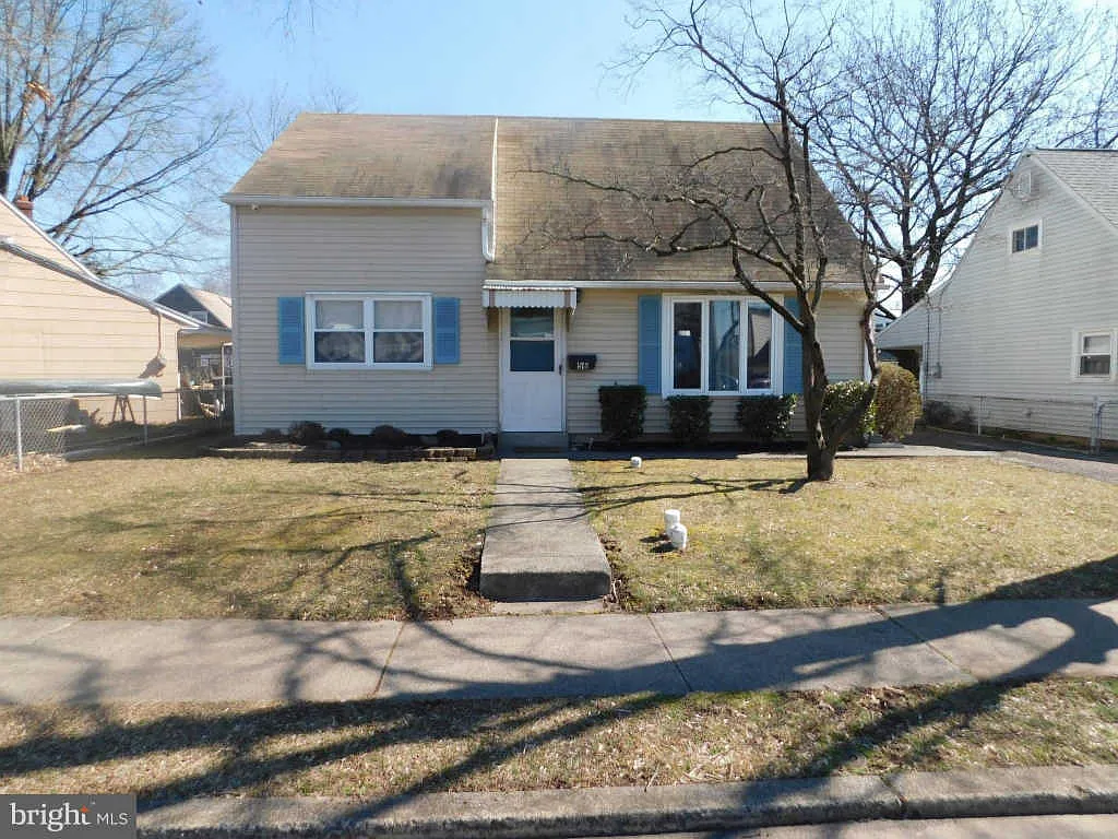 56 Potts Dr photo 1