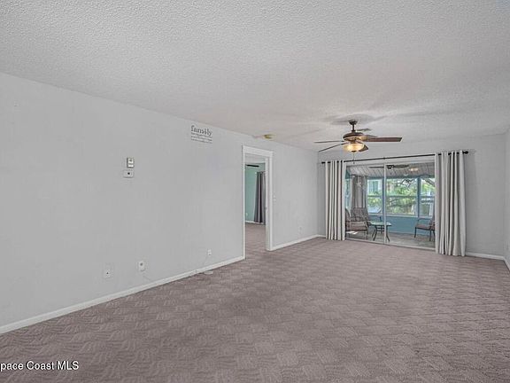 5th image of 533 S Lakes End Dr APT E2