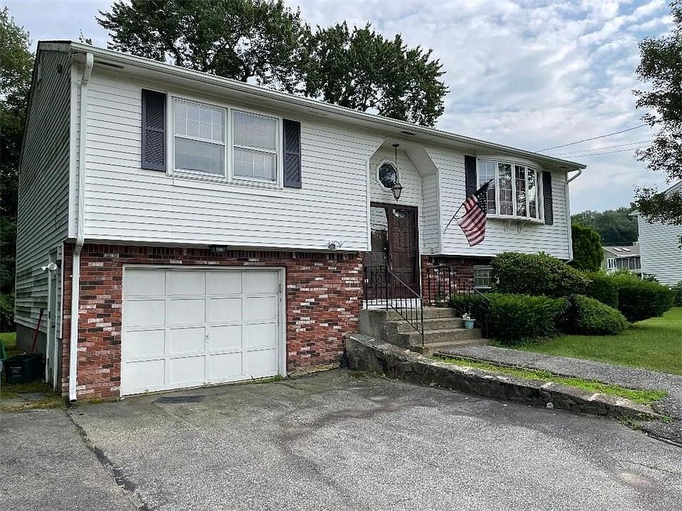 10 Cherry Hill Rd, Johnston, RI 02919 Zillow