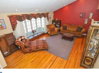 9235 Darlington Rd, Philadelphia, PA 19115