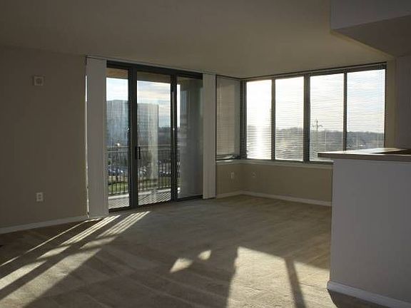 Lvng rm- triple door