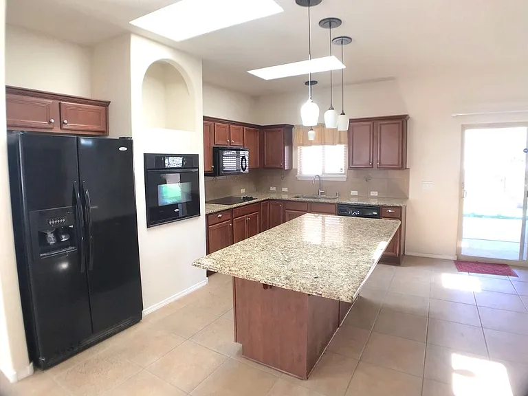 815 Desert Marigold Ct — Photo 20