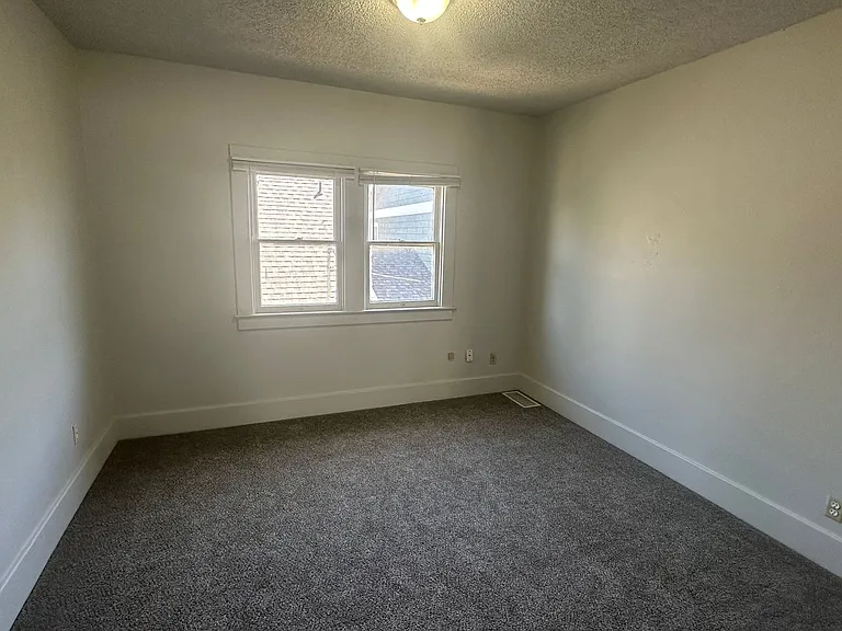 1715 11th Ave — Photo 10