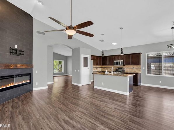 1332 W Blue Ridge Ct