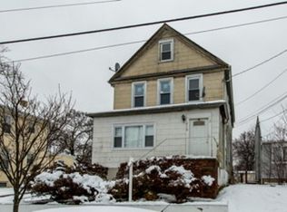 712 W Blancke St, Linden, NJ