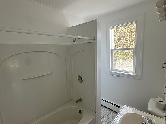 3rd image of 819 S Jackson St #2