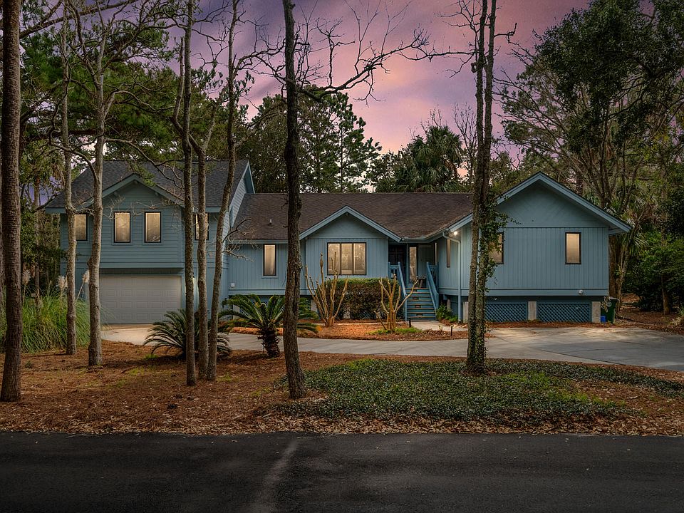 1st image of 30 Edgewater Aly