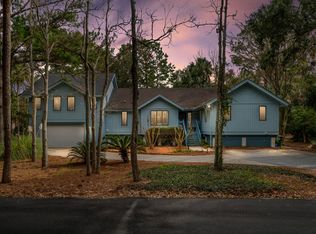 30 Edgewater Aly, Isle Of Palms, SC 29451