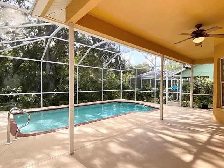 8116 Breton Cir — Photo 19