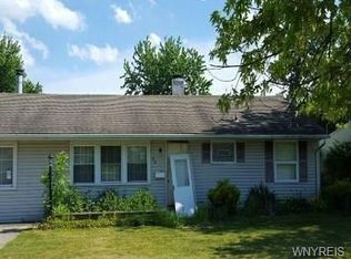 94 Revere Rd, Grand Island, NY 14072