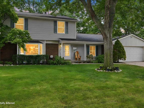 2nd image of 36724 Nantucket Ct