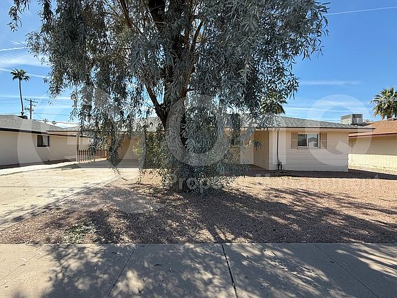 2nd image of 935 E Wesleyan Dr