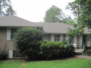 1526 Rainier Falls Dr, Atlanta, GA 30329