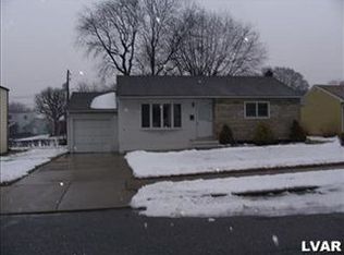 1954 Rockingham Dr, Bethlehem, PA 18018