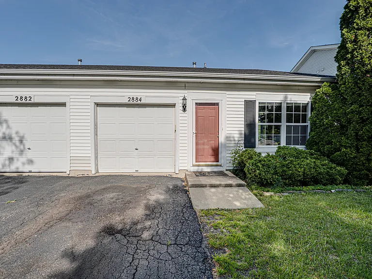 2884 Cedar Glade Dr — Photo 2