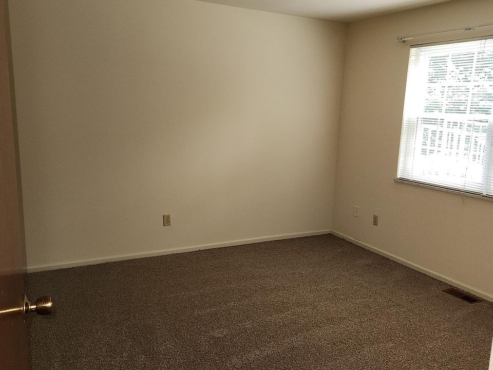 2nd image of 1151 NW Washington Blvd #3