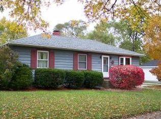 925 176th Pl, Hammond, IN 46324