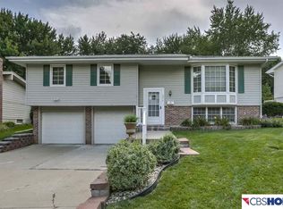 4814 S 92nd Ave, Omaha, NE 68127