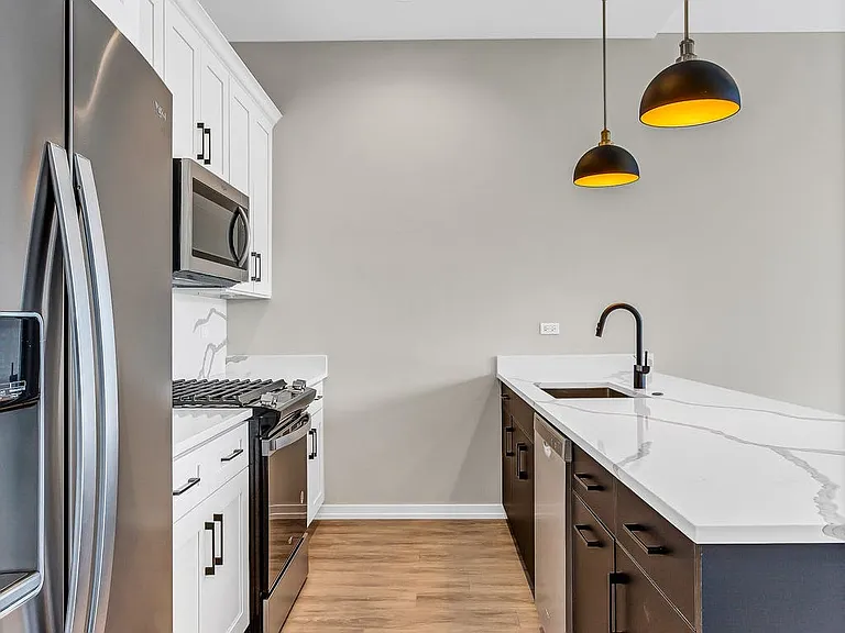 4906 S Saint Lawrence Ave #3 — Photo 8