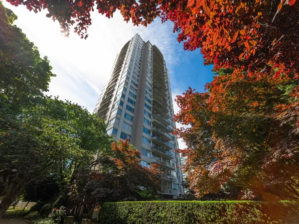 1850 Comox St #203, Vancouver, BC V6G 1R3
