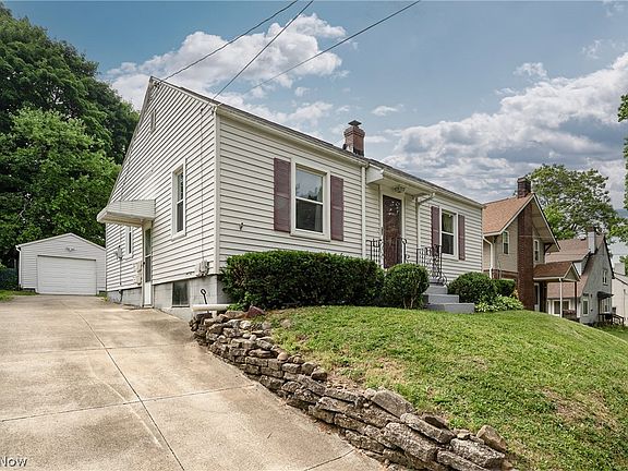 2nd image of 598 Morningview Ave