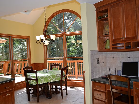 Breakfast area from kitchen