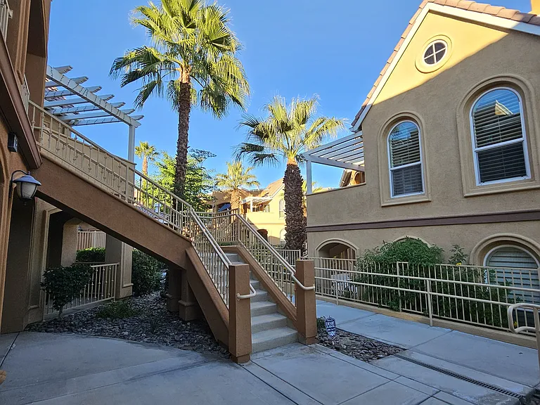 45245 Seeley Dr #18D — Photo 29