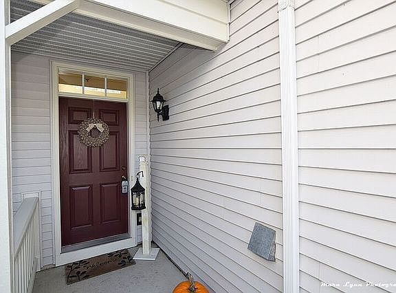 2nd image of 2914 Langston Cir #2914