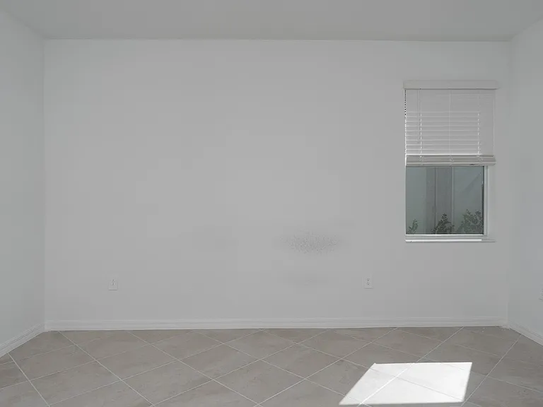 11470 Burgundy Dr — Photo 35