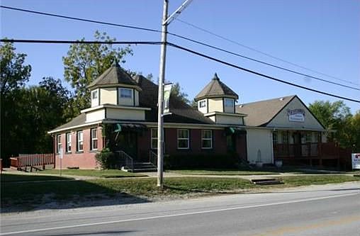 2nd image of 509 W Main St