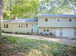 28 Sportsman Hill Rd, Madison, CT 06443