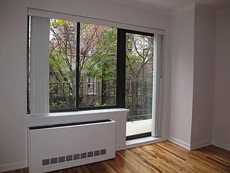 Rented by Metropolis Real Estate of Manhattan