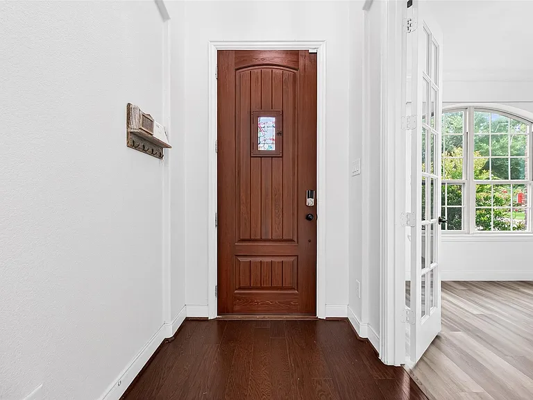 7035 Belle Meadow Ln — Photo 5