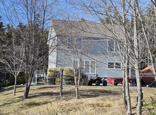 15 Komusin Ln, Cranberry Isles, ME 04625