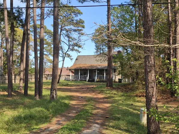 533 Highway 172, Hubert, NC 28539