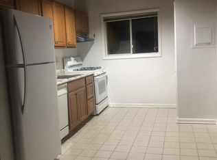 51 Skyhill Rd APT 302, Alexandria, VA